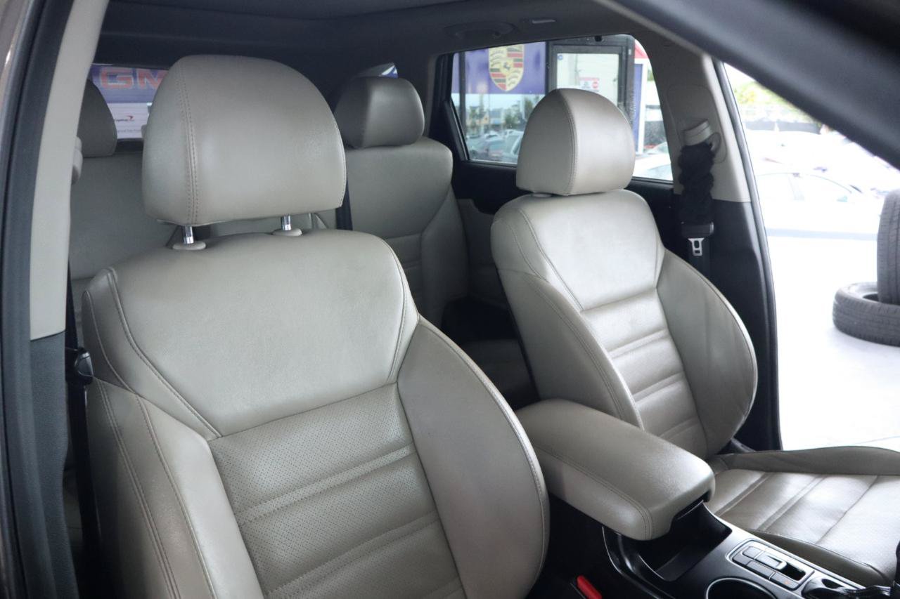 Used 2019 Kia Sorento EX w/ EX Touring Package FWD image 39