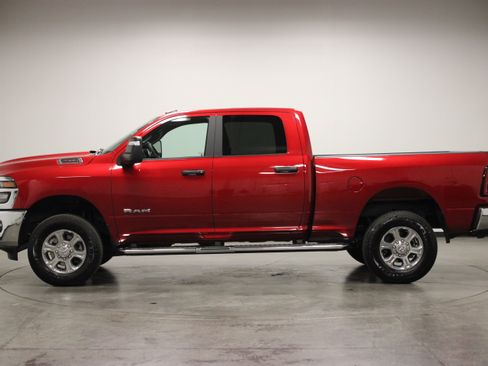 Used 2026 RAM 2500 Big Horn AWD/4WD image 5