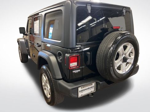 Used 2022 Jeep Wrangler Unlimited Sport AWD/4WD image 2