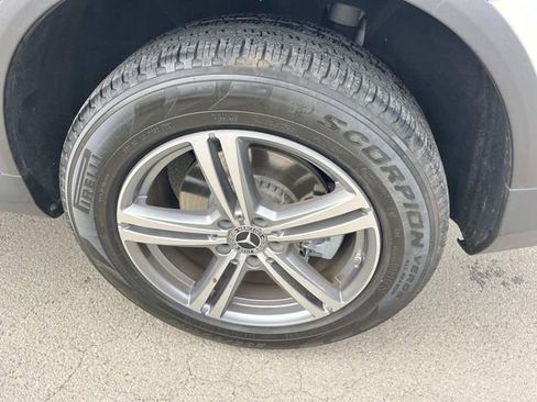 Used 2021 Mercedes-Benz GLC 300 GLC 300 image 11