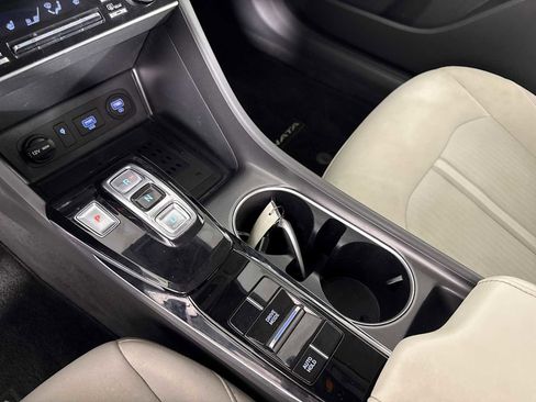 Used 2021 Hyundai Sonata SEL image 18