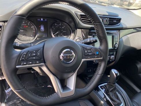 Certified 2022 Nissan Rogue Sport SL w/ Premium Package AWD/4WD image 12