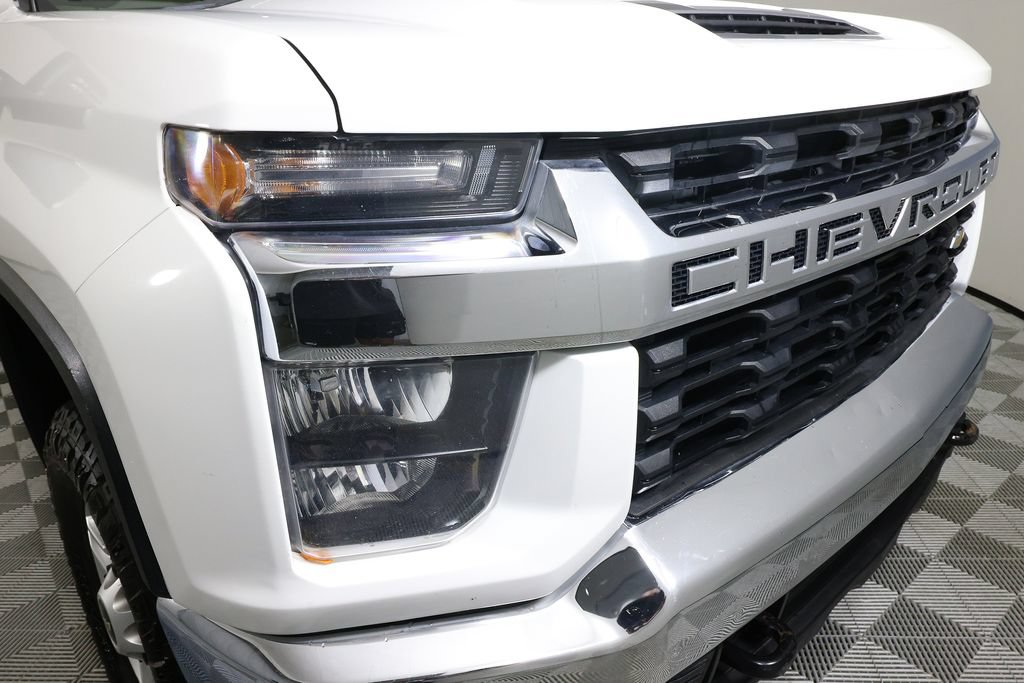 Used 2023 Chevrolet Silverado 2500 LT AWD/4WD image 36