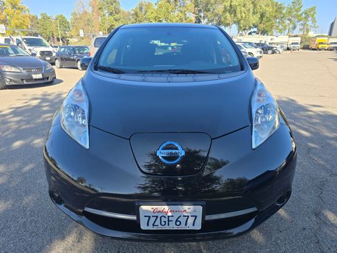 Used 2017 Nissan Leaf S w/ Charge Package FWD image 2