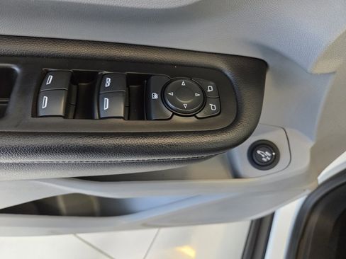 Used 2023 GMC Terrain SLT image 14