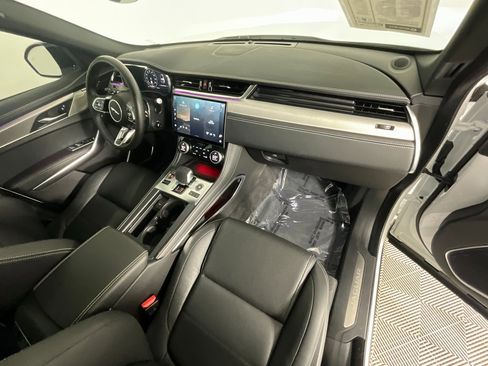 Used 2025 Jaguar F-PACE R-Dynamic S image 20