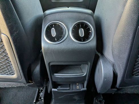 Used 2025 Mercedes-Benz GLA 250 image 25