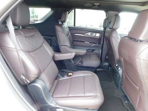 New 2026 Ford Explorer Platinum AWD/4WD image 12
