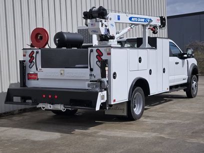New 2026 Ford F550 4x4 Supercab Super Duty