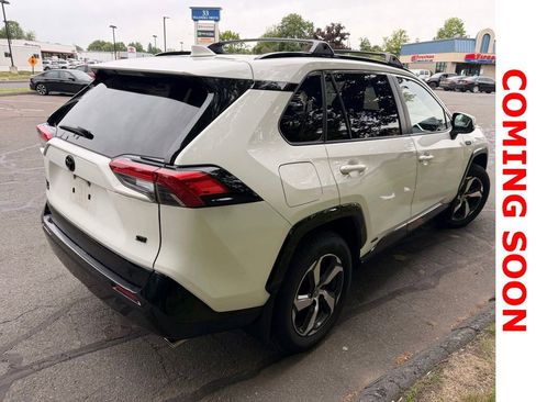 Used 2023 Toyota RAV4 SE w/ Weather & Moonroof Package AWD/4WD image 9
