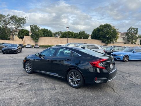 Used 2019 Honda Civic EX image 6