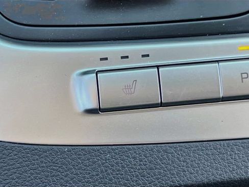 New 2026 Kia Carnival FWD image 21