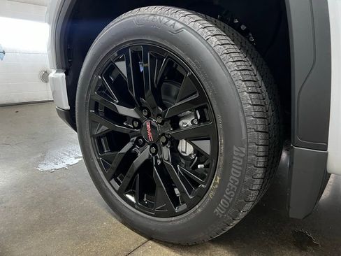 New 2026 GMC Sierra 1500 Denali AWD/4WD image 13