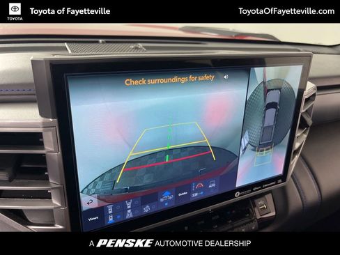 Used 2022 Toyota Tundra Platinum AWD/4WD image 30