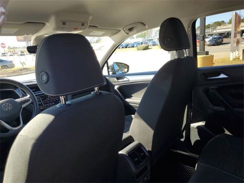 Certified 2024 Volkswagen Tiguan S image 11