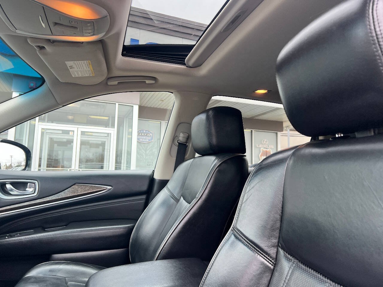 Used 2015 INFINITI QX60 Luxe w/ Premium Plus Package AWD/4WD image 18