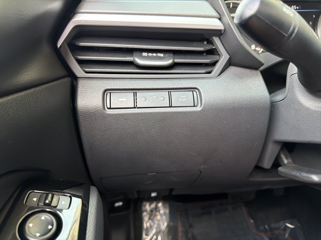 Used 2025 Nissan Altima 2.5 SR AWD/4WD image 25