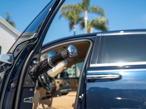 Used 2016 Rolls-Royce Ghost image 30