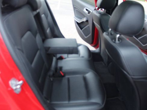Used 2020 Mercedes-Benz GLA 250 4MATIC image 16