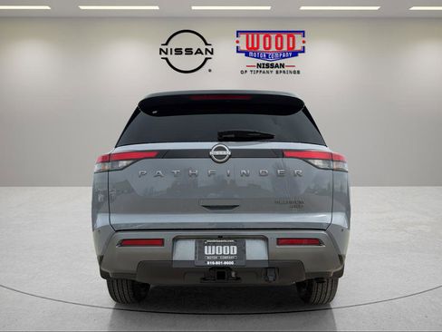 New 2026 Nissan Pathfinder Platinum AWD/4WD image 3