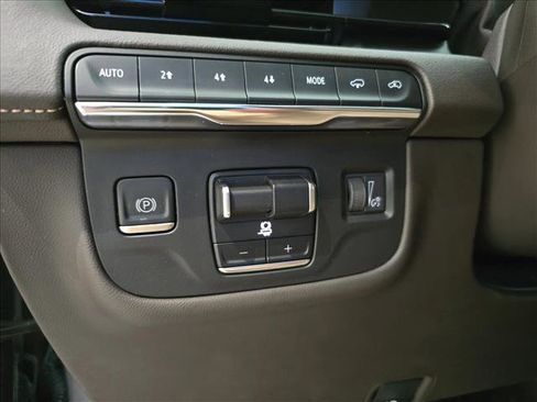 Used 2022 Cadillac Escalade Sport w/ Touring Package image 27