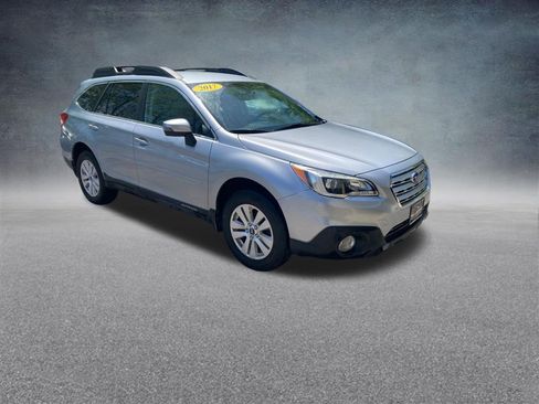 Used 2017 Subaru Outback 2.5i Premium AWD/4WD image 10