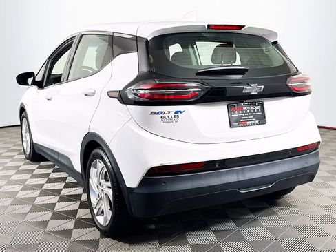Used 2023 Chevrolet Bolt LT w/ Driver Confidence Package FWD image 5