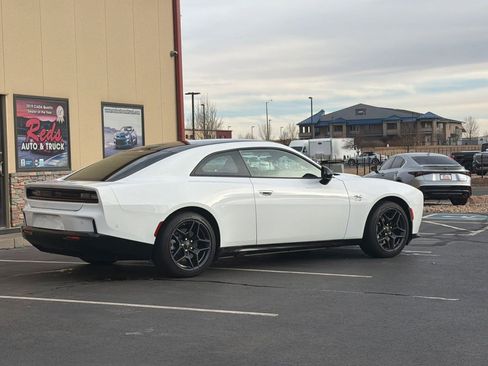 Used 2024 Dodge Charger R/T w/ Plus Group image 9