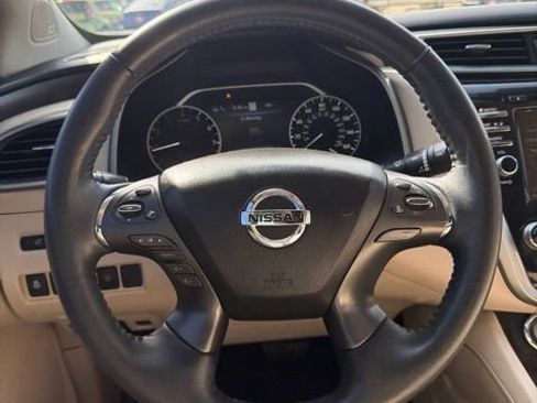 Used 2019 Nissan Murano Platinum AWD/4WD image 16