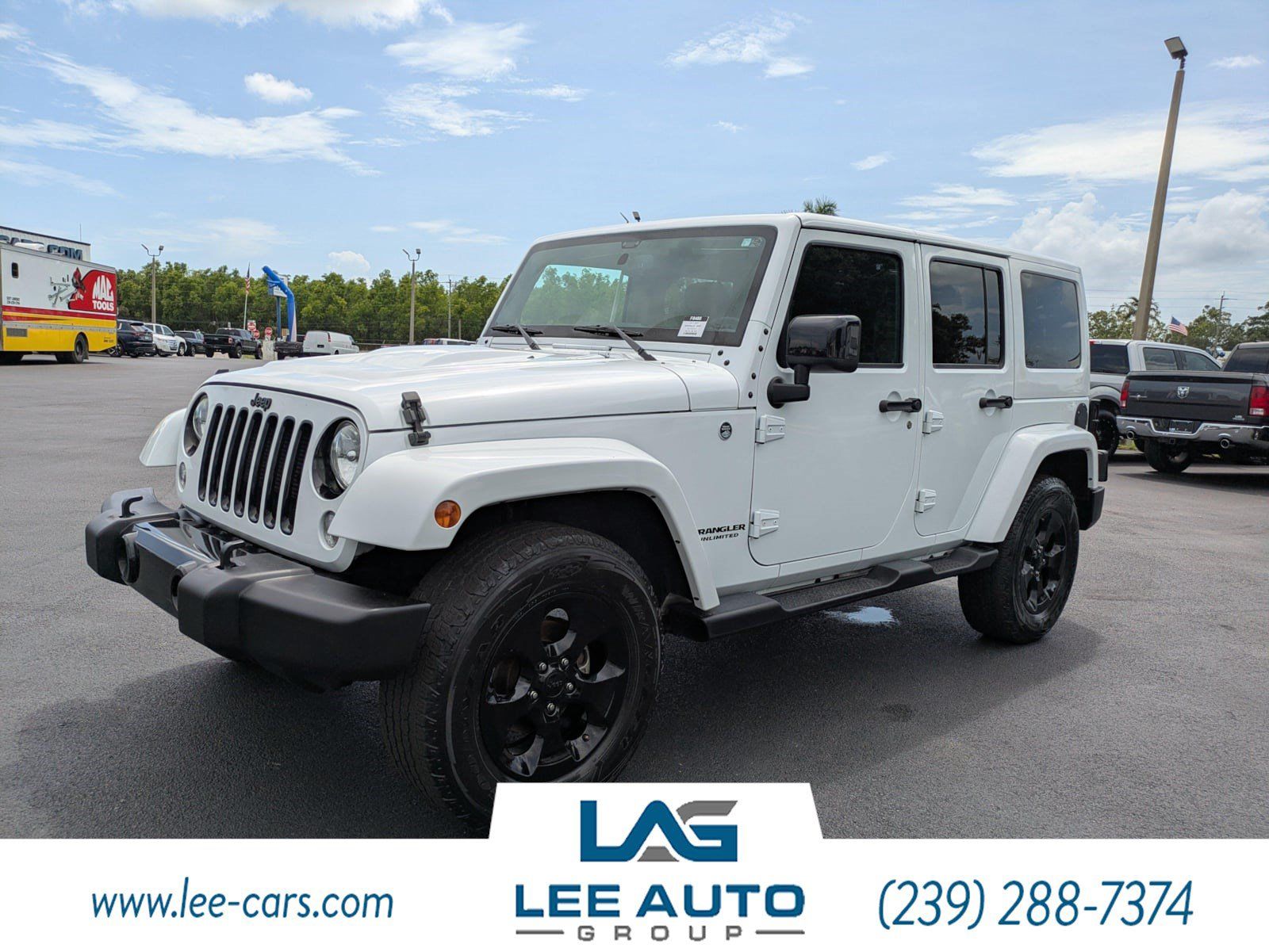 Used 2015 Jeep Wrangler Unlimited Sahara AWD/4WD image 7