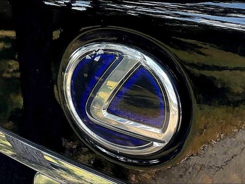 Used 2018 Lexus LS 500h image 30