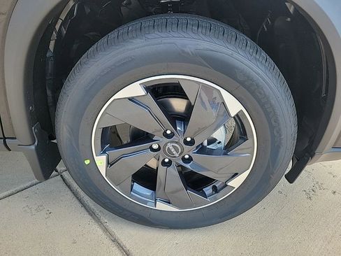 New 2026 Nissan Rogue SV image 9