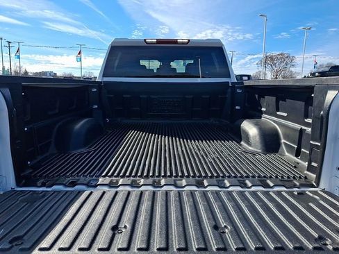 Certified 2025 Chevrolet Silverado 2500 LT w/ Convenience Package image 29