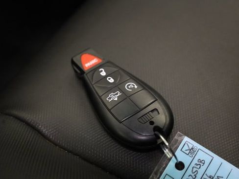 Used 2016 RAM 1500 Rebel RWD image 28