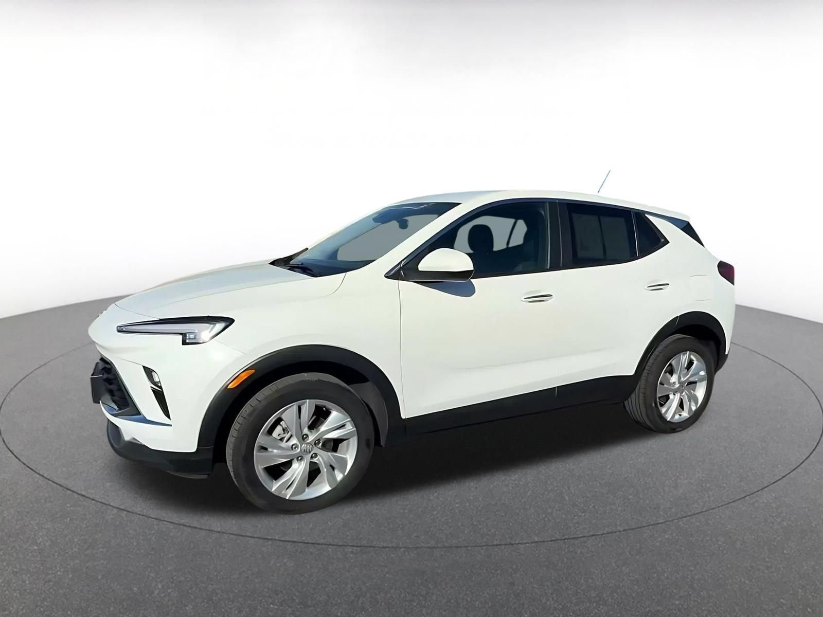 Used 2025 Buick Encore GX Preferred AWD/4WD image 7