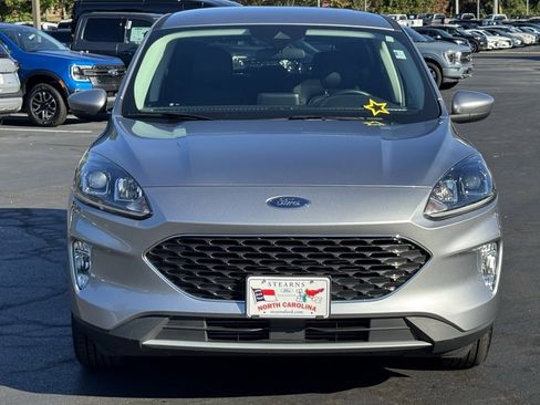 Used 2022 Ford Escape SEL image 16