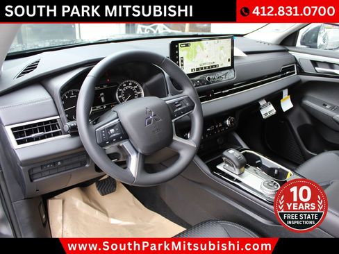 New 2026 Mitsubishi Outlander ES AWD/4WD image 11