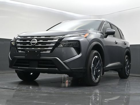 Used 2026 Nissan Rogue SV w/ SV Premium Package AWD/4WD image 40