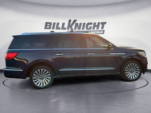 Used 2018 Lincoln Navigator L Reserve w/ Technology Package AWD/4WD image 6