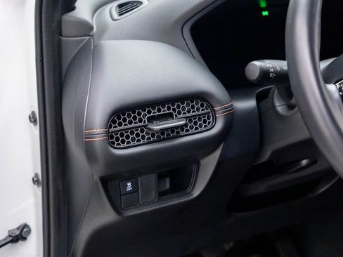 Certified 2024 Honda HR-V Sport image 20