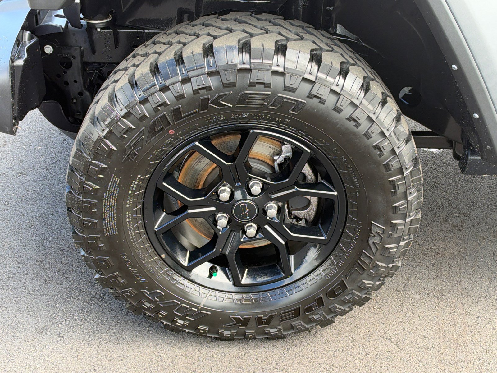 Used 2025 Jeep Wrangler Unlimited Sport AWD/4WD image 11