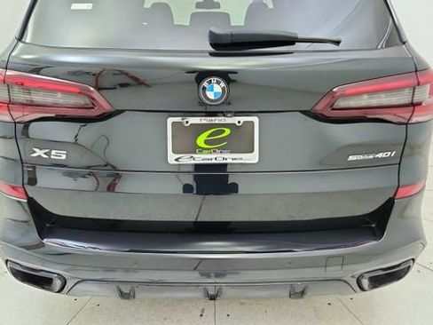 Used 2022 BMW X5 sDrive40i w/ M Sport Package image 12
