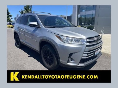 Used 2019 Toyota Highlander XLE w/ Protection Package #3 AWD/4WD image 1
