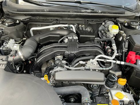 Used 2025 Subaru Outback Premium AWD/4WD image 39