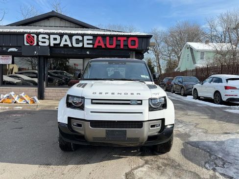 Used 2021 Land Rover Defender 110 X-Dynamic HSE image 2
