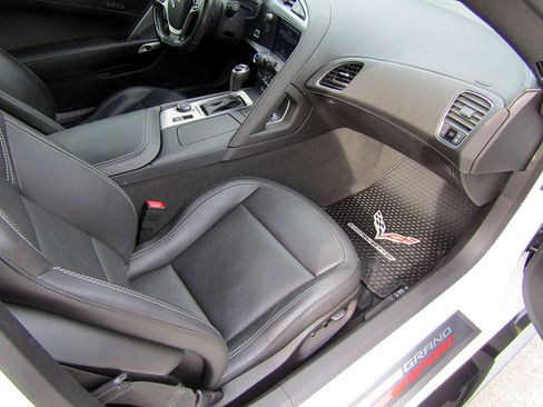 Used 2019 Chevrolet Corvette Grand Sport image 13