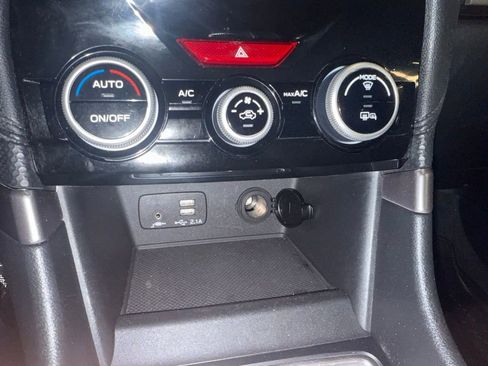 Used 2021 Subaru Forester Premium image 13