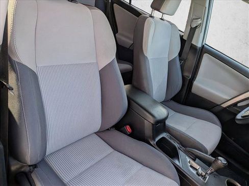 Used 2014 Toyota RAV4 XLE FWD image 19