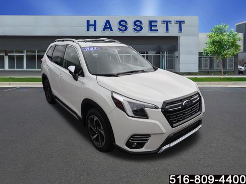 Used 2023 Subaru Forester Touring AWD/4WD image 1