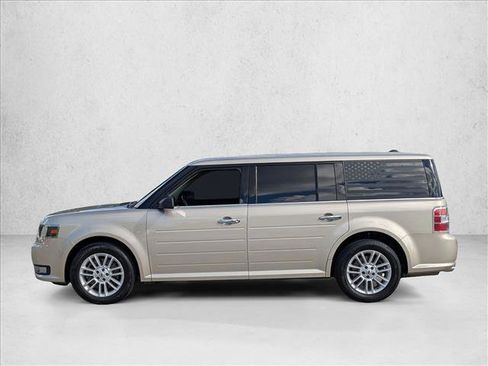 Used 2018 Ford Flex SEL image 9